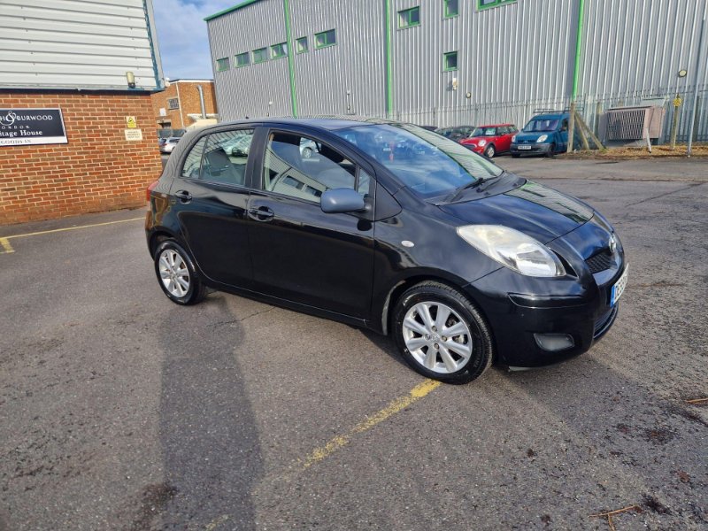 2009 YARIS 1.33 DUAL VVT I TR EURO 4 S S 5DR 2,795 MONTHLY... photo